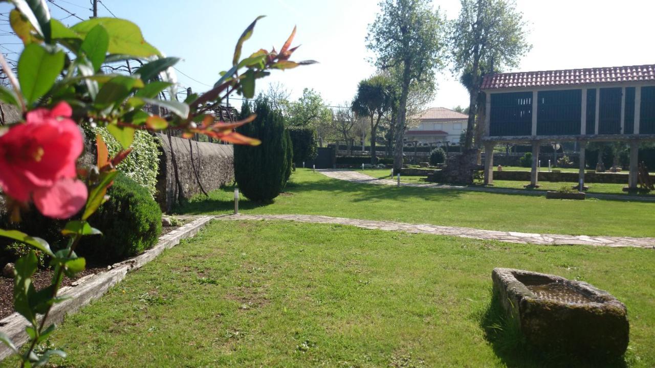 Torres De Moreda Guest House A Estrada Exterior photo