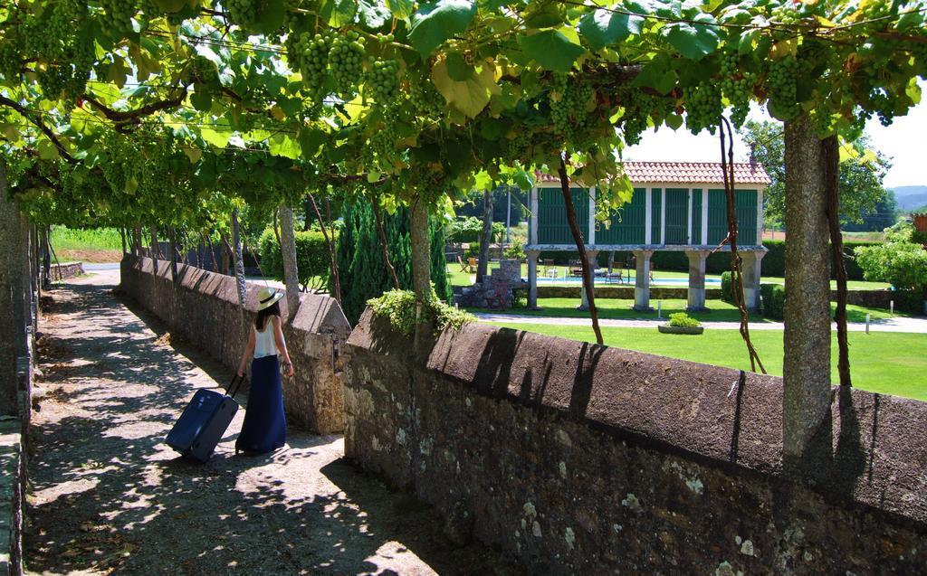 Torres De Moreda Guest House A Estrada Exterior photo